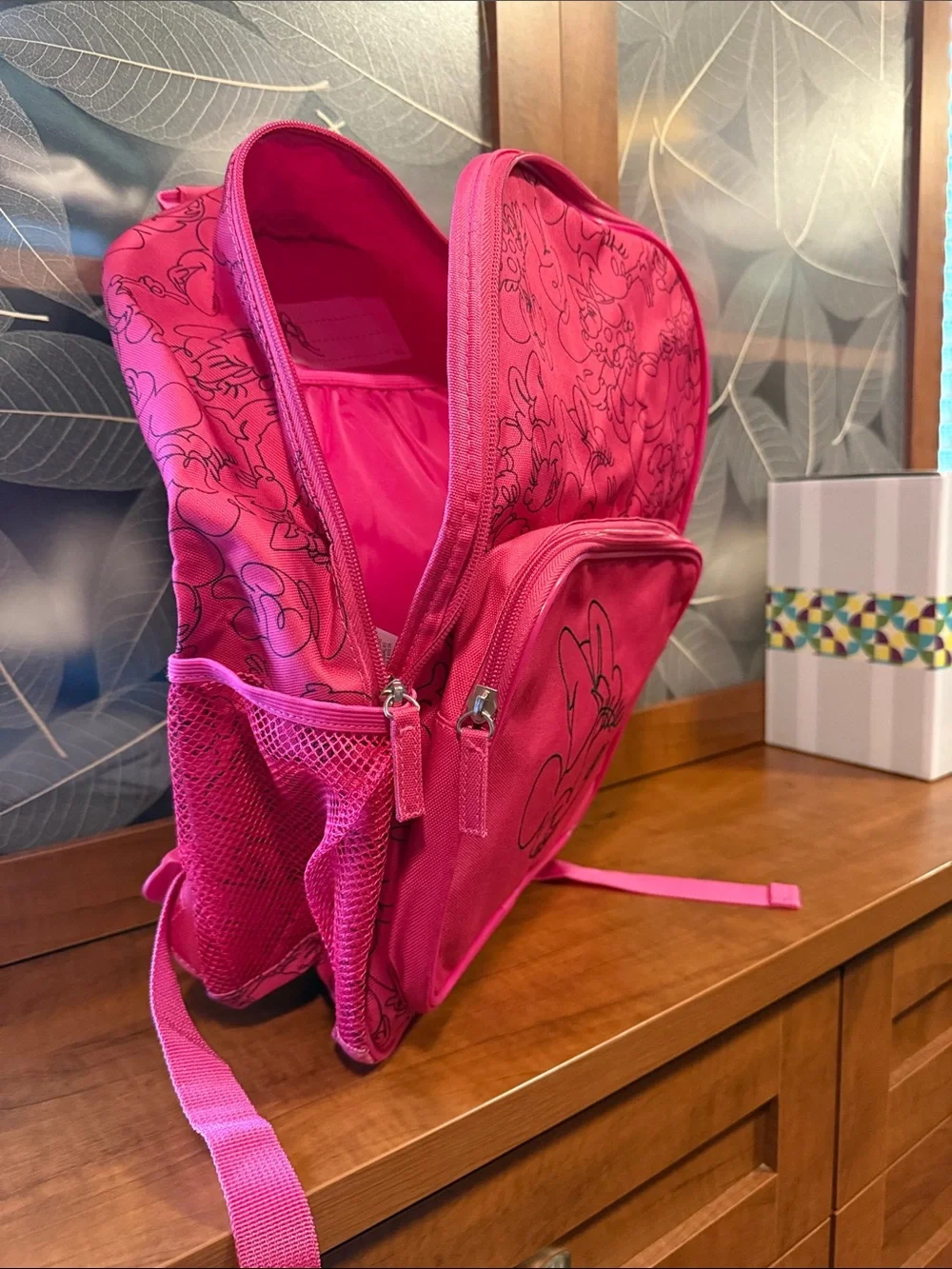 Pink Kids Backpack with Minnie Mouse design